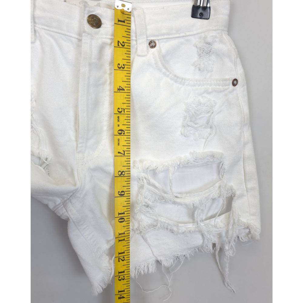 We The Free Button Fly Jean Shorts Ripped Frayed Mid Rise Women 24 White Denim - Picture 4 of 14